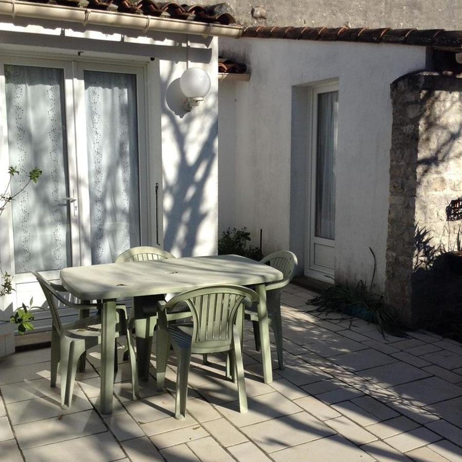 Maison Charmante A Sainte-Marie-De-Re Avec Terrasse ภายนอก รูปภาพ